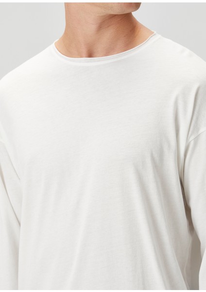 Beyaz Uzun Kollu T-Shirt indirimleri