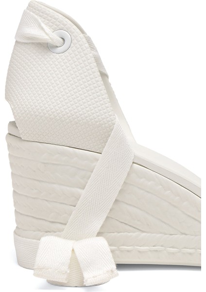 Beyaz Kadın Sandalet fırsatları