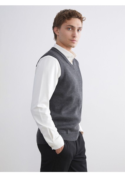 Yeni Sezon Standart Kalıp V Yaka Erkek Triko Süveter