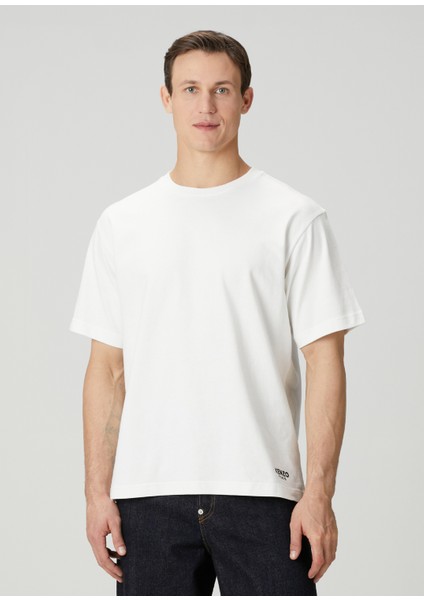 Kırık Beyaz T-Shirt