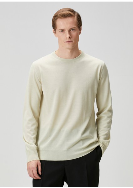 Açık Yeşil Yün Kazak