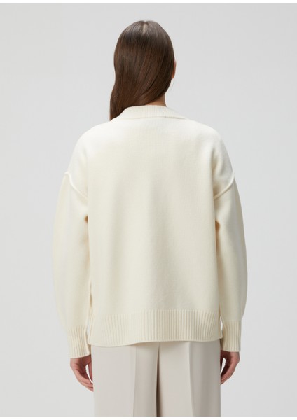 Ekru Logolu Yün Hırka fırsatları