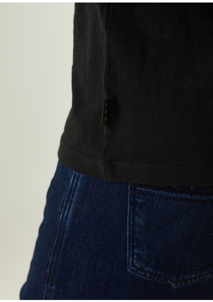 Miles Siyah V Yaka T-Shirt