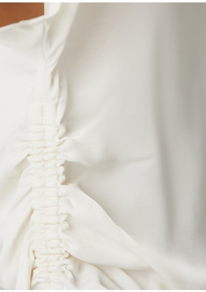 Leslie Kırık Beyaz T-Shirt indirimleri