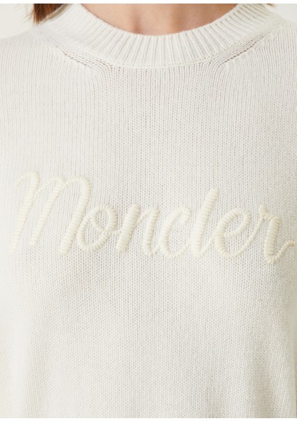 Beyaz Logolu Kazak fırsatları