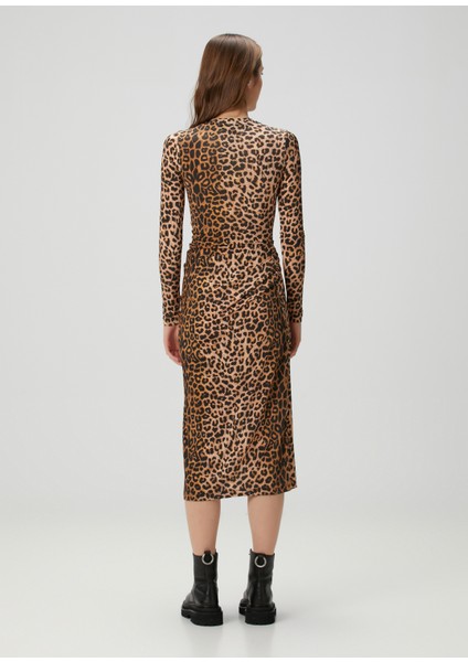 Rivi Leopar Desenli Midi Elbise fırsatları