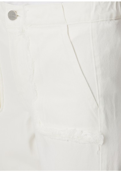 Kırık Beyaz Crop Pantolon indirimleri