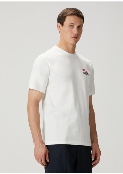 Kırık Beyaz Çiçek Baskılı T-Shirt modelleri