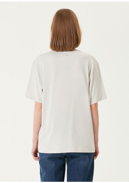 Kırık Beyaz Logolu T-Shirt indirimleri