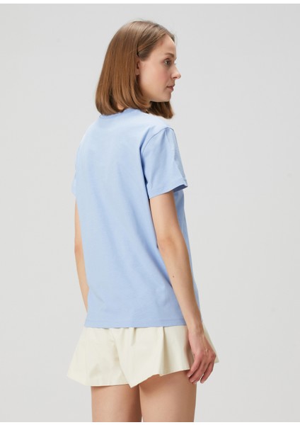 Mavi Logo Nakışlı T-Shirt fırsatları