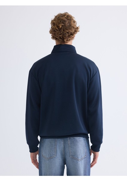 Yeni Sezon Dik Yaka Baskılı Erkek Sweatshirt fırsatları