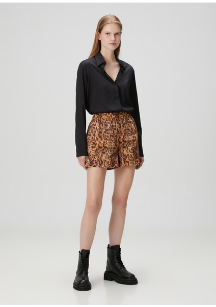 Charli Leopar Desenli Keten Şort