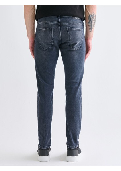 Yeni Sezon 750 Slim Fit Erkek Jean Pantolon fırsatları