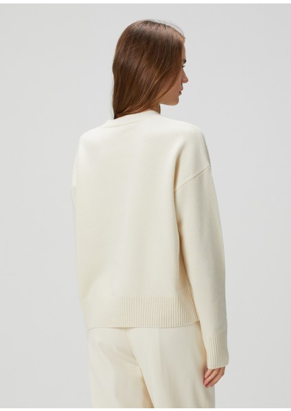 Ekru Yün Kazak fırsatları