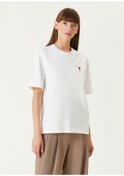 Beyaz Logo Nakışlı T-Shirt modelleri