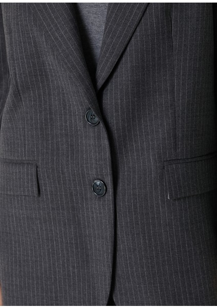 Koyu Gri Çizgili Yün Blazer fırsatları