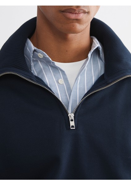 Yeni Sezon Dik Yaka Erkek Sweatshirt modelleri