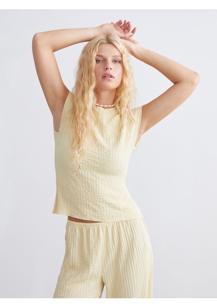 Yeni Sezon Dik Yaka Dokulu Kadın Body