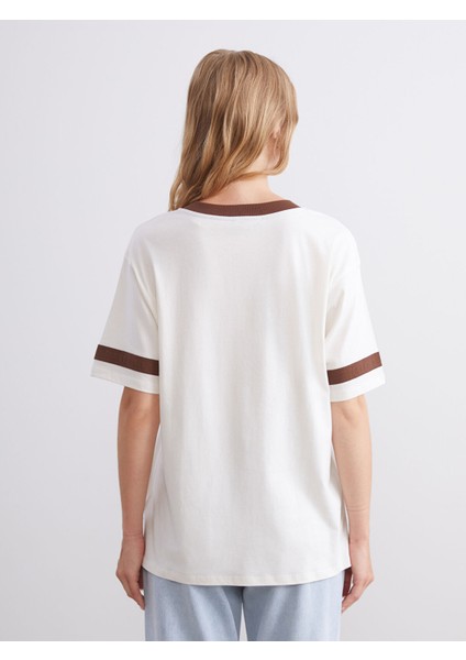 Yeni Sezon V Yaka Los Angeles Baskılı Oversize Kadın Tişört fırsatları