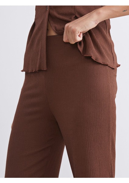 Yeni Sezon Beli Lastikli Dokulu Ispanyol Paça Kadın Pantolon modelleri