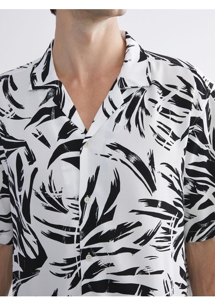 Yeni Sezon Slim Fit Kısa Kollu Desenli Erkek Gömlek modelleri