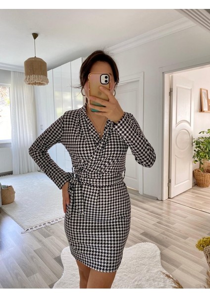 Kadın Uzun Kollu Kruvaze Yaka Bağlamalı Kemer Dalgıç Mini Boy Elbise