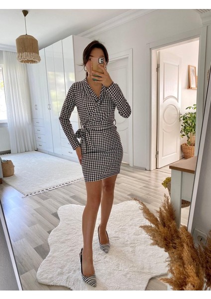 Kadın Uzun Kollu Kruvaze Yaka Bağlamalı Kemer Dalgıç Mini Boy Elbise modelleri