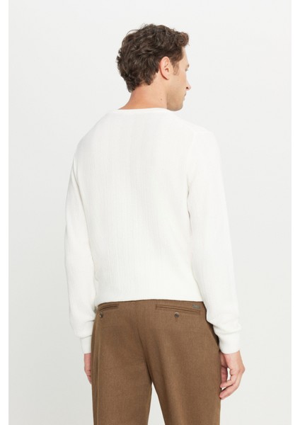 Pamuklu Standart Fit Normal Kesim Bisiklet Yaka Jakarlı Triko Kazak indirimleri