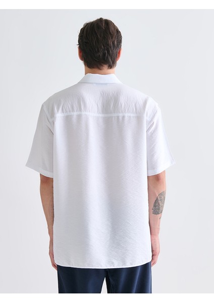 Yeni Sezon Regular Fit Kısa Kollu Viskon Erkek Gömlek fırsatları