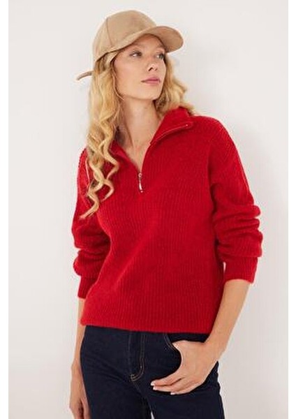 Kadın Oversize Geniş Kesim Dokumalı Fermuarlı Yaka Kırmızı Kazak