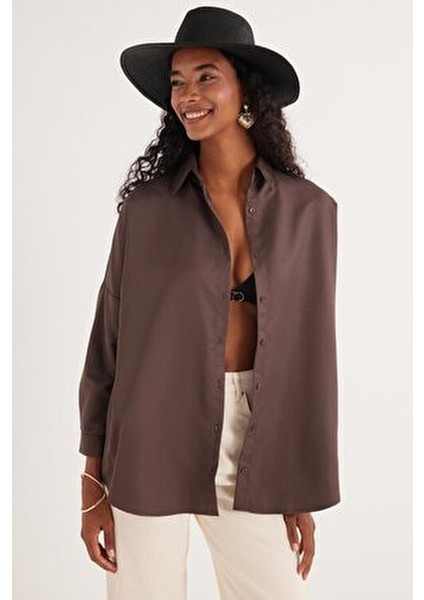 Kadın Oversize Rahat Kesim Spor Yaka Uzun Kollu Basic Düz Kahverengi Gömlek fiyatları