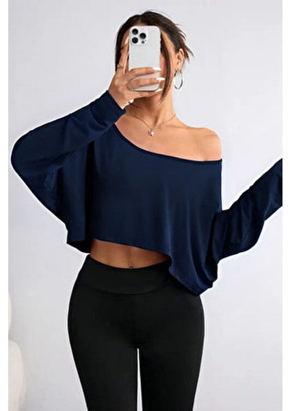 Lacivert Kadın Oversize Düşük Omuz Kayık Yaka Pamuklu Uzun Kollu Crop T-Shirt