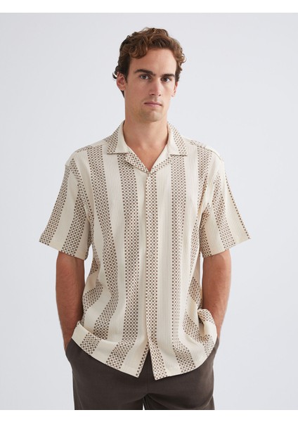 Yeni Sezon Regular Fit Resort Yaka Kısa Kollu Çizgili Erkek Gömlek