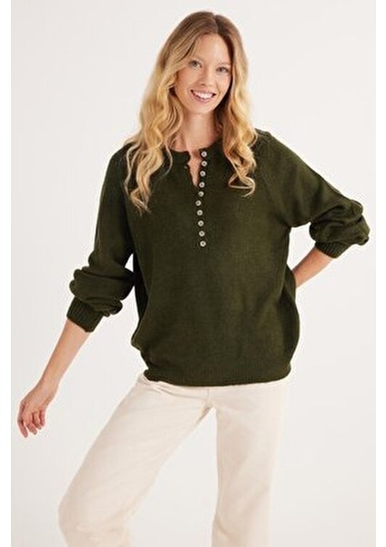 Kadın Oversize Geniş Kesim Düğmeli Yaka Yeşil Kazak fırsatları