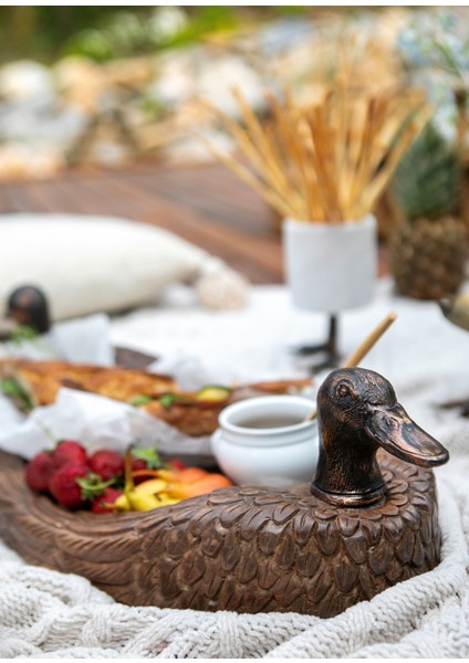 Tuonela Bronz Detaylı Kahverengi El Oyması Ahşap Sunum Tepsisi fiyatları