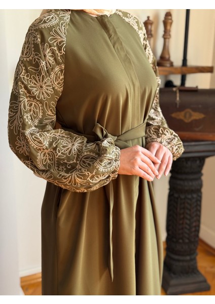 Haki-Bej Papatya Süzene Nakışlı Reglan Kol Ferace 5051 modelleri