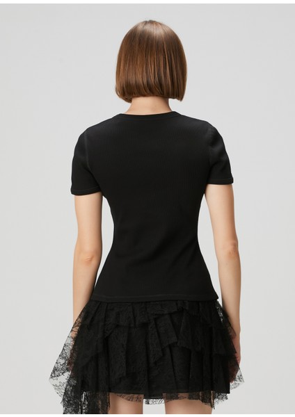 Siyah Logolu T-Shirt fırsatları