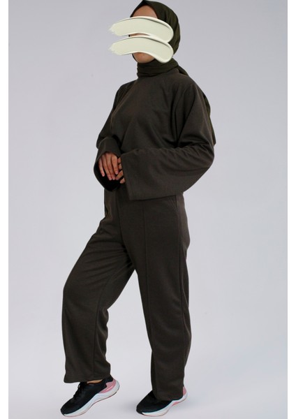 Mevsimlik Crop Pantolon Takım- Mevsimlik Kumaş Crop& Düz Paça Pantolon Kadın Takım fırsatları