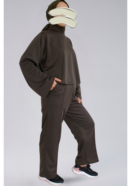 Mevsimlik Crop Pantolon Takım- Mevsimlik Kumaş Crop& Düz Paça Pantolon Kadın Takım