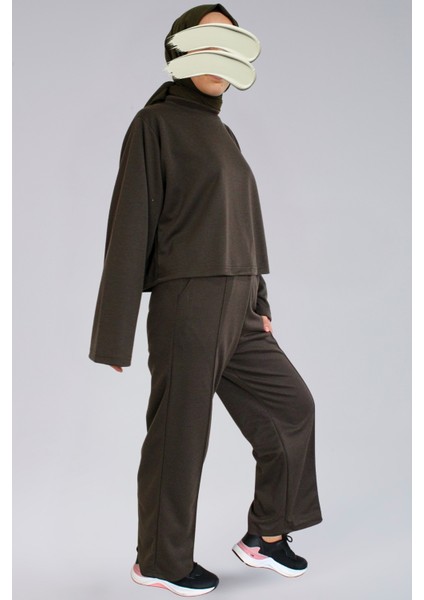 Mevsimlik Crop Pantolon Takım- Mevsimlik Kumaş Crop& Düz Paça Pantolon Kadın Takım modelleri