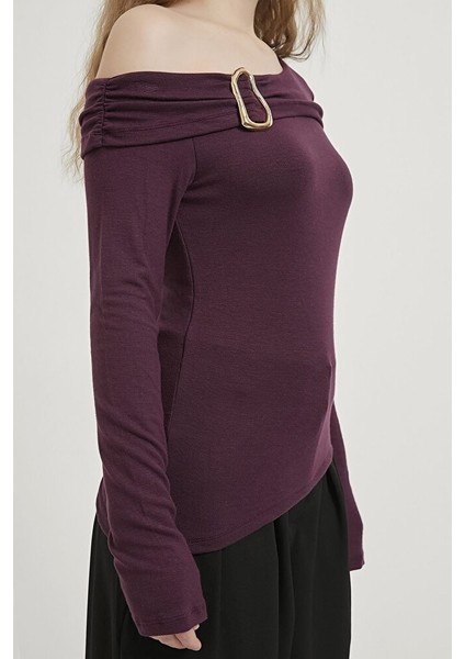 Kadın Gold Aksesuar Detaylı Tek Omuz Uzun Kollu Esnek Viskon Penye Bluz fiyatları