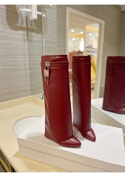 Bordo Tozluk Detaylı Topuklu Çizme