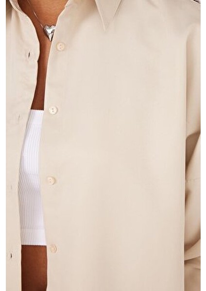 Kadın Oversize Rahat Kesim Spor Yaka Uzun Kollu Basic Düz Bej Gömlek modelleri