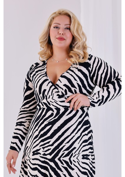 Kadın Siyah Beyaz Zebra Desen Kruvaze Yaka Büyük Beden Esnek Maxi Elbise