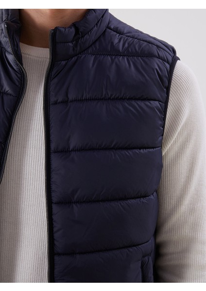 Yeni Sezon Standart Kalıp Dik Yaka Erkek Şişme Yelek fırsatları