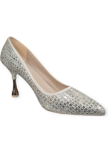 Beet 25BK238.38 Sivri Burun Taş Detaylı Kadın Stileto fırsatları