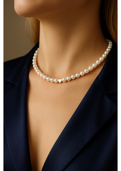 Altın Kaplama Kalp Detaylı Inci Choker Kolye