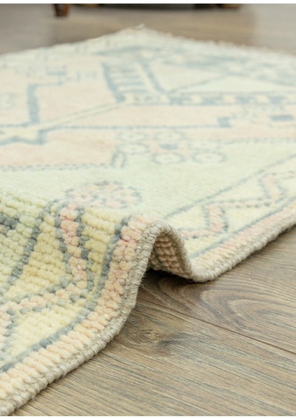 Yulsa Geometrik Desenli Yün Halı 70 x 193 cm indirimleri