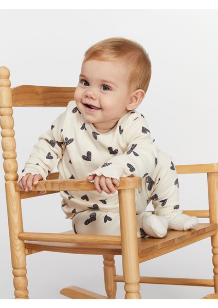 Yeni Sezon Kalp Baskılı Kız Bebek Pijama Takımı