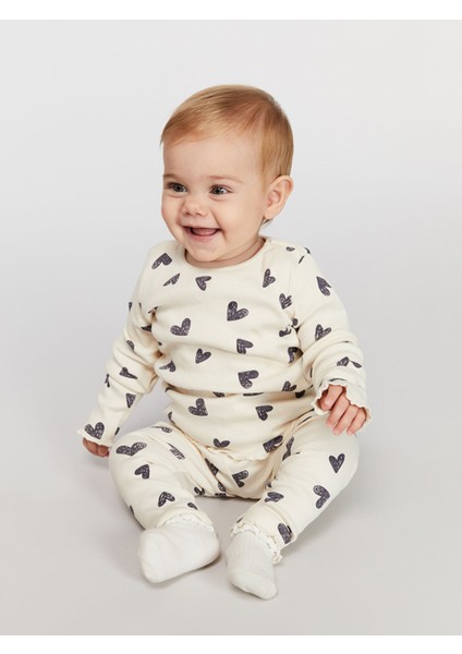 Yeni Sezon Kalp Baskılı Kız Bebek Pijama Takımı modelleri
